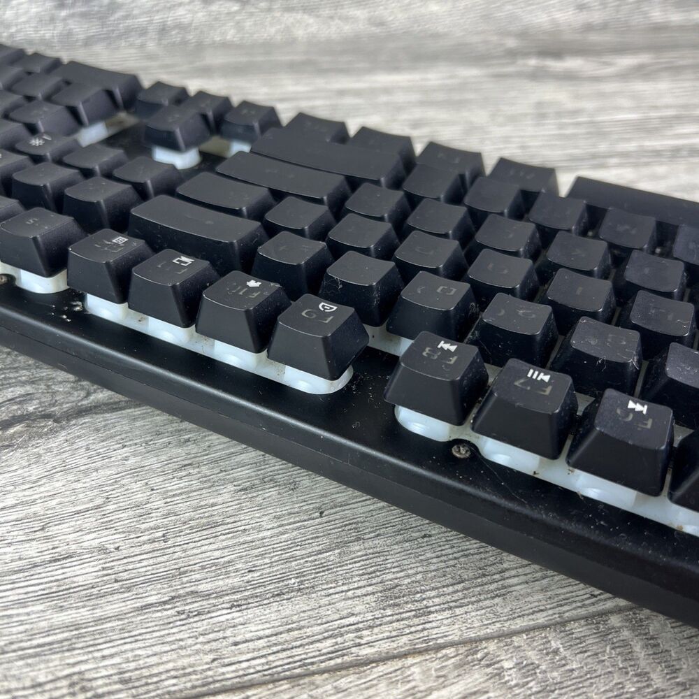 iBUYPOWER KB-IBP-2210 Wired RGB Gaming Keyboard — Tested Working - Picture 7 of 9